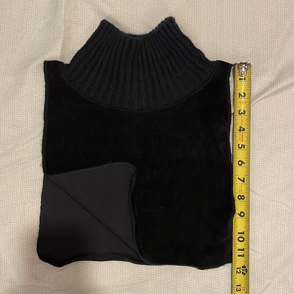 Velvet Dickie - Picture 2 of 3